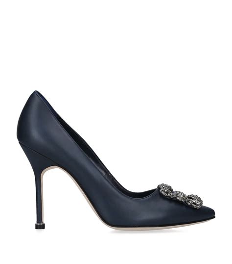 manolo blahnik hangisi sale